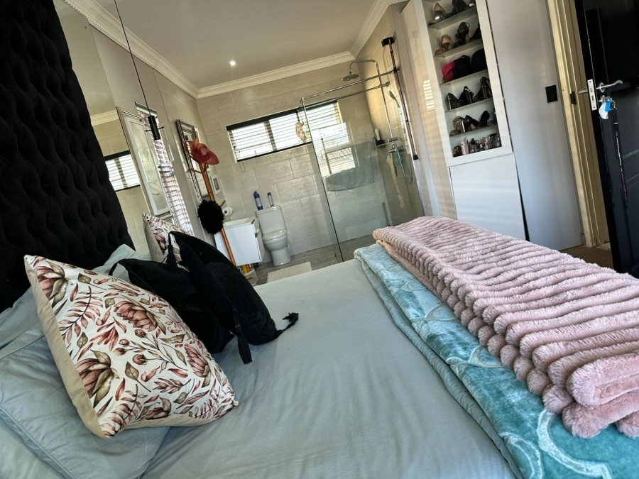 4 Bedroom Property for Sale in Gonubie Eastern Cape